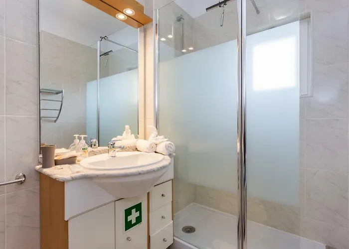 Tres Castles 3 Апартаменты Портиман