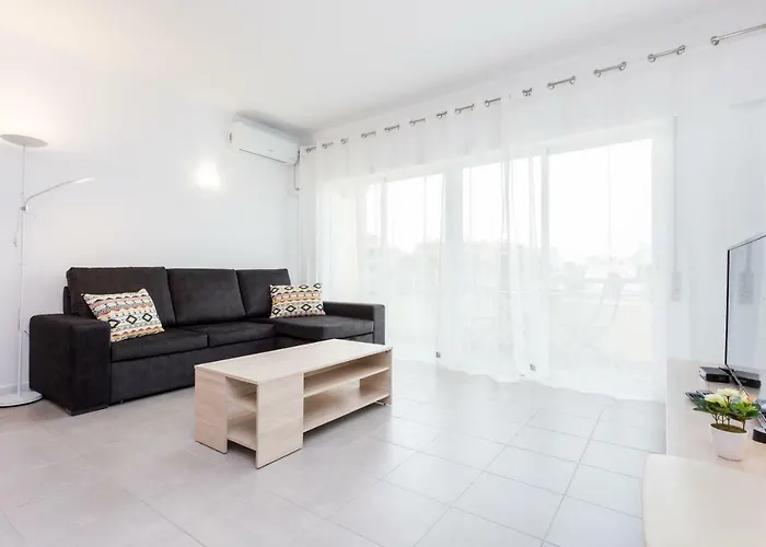 Apartament Tres Castles 3 *